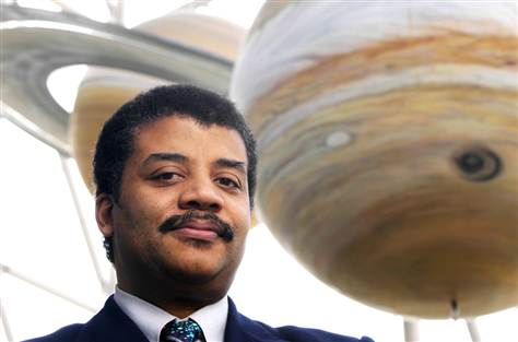 Neil deGrasse Tyson Lists 8 (Free) Books Every Intelligent Person Should Read